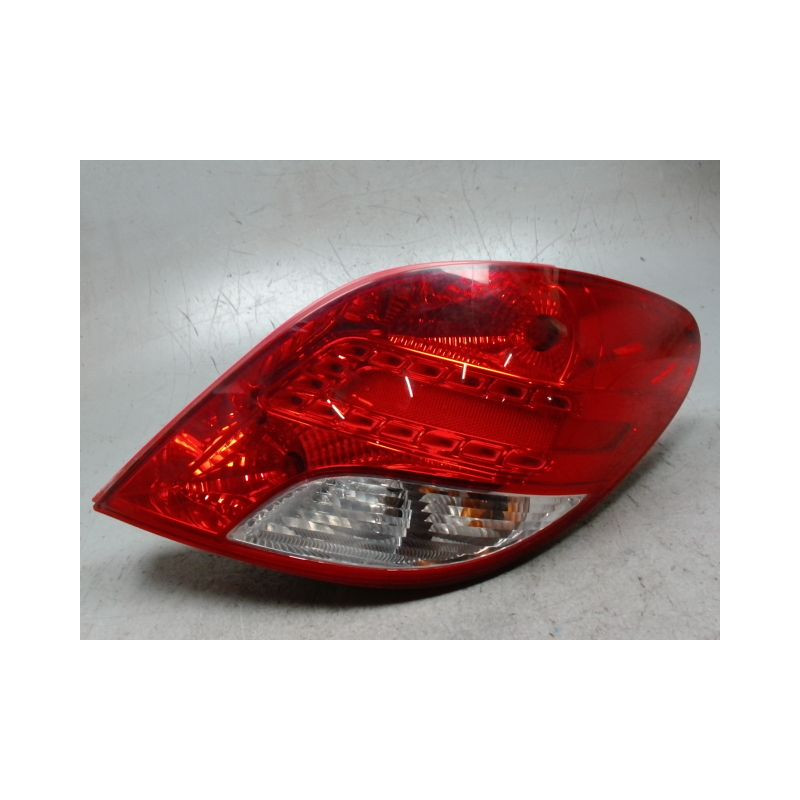 FEU ARRIERE DROIT PEUGEOT 207 3P