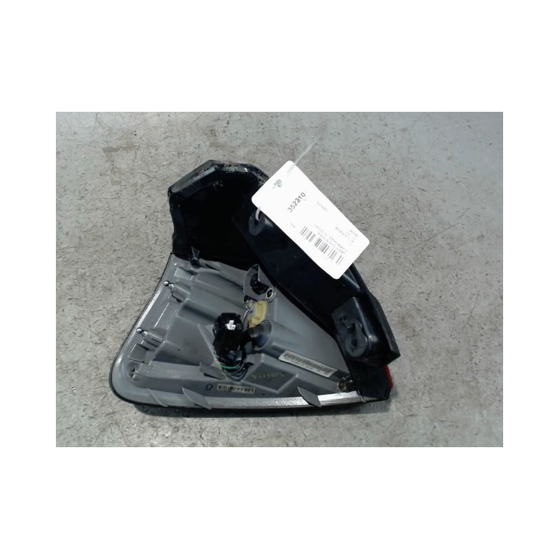 FEU ARRIERE DROIT JEEP CHEROKEE 2004-
