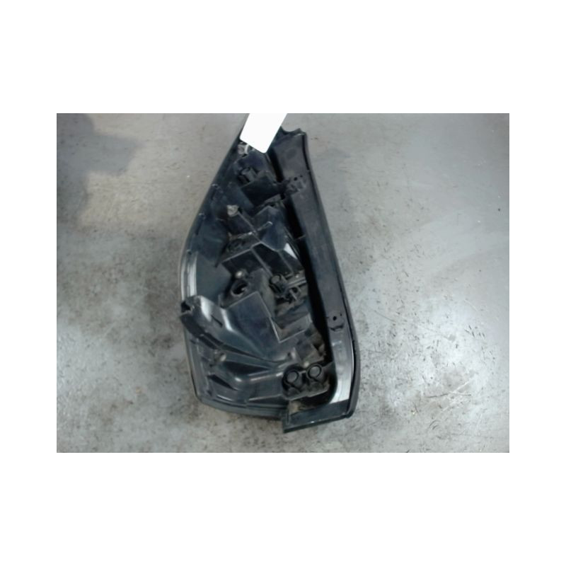 FEU ARRIERE DROIT MAZDA MAZDA 5