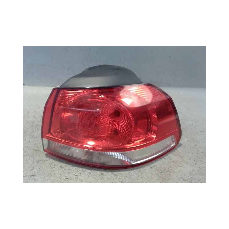 FEU ARRIERE DROIT VOLKSWAGEN GOLF VI 2008-