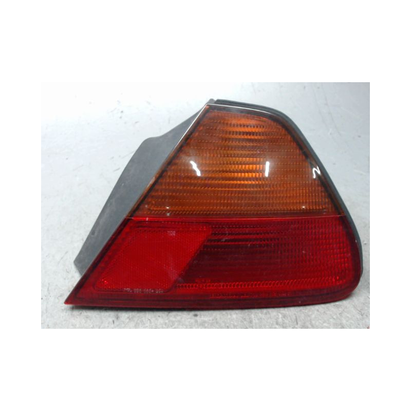 FEU ARRIERE DROIT HONDA ACCORD COUPE 2001-2002