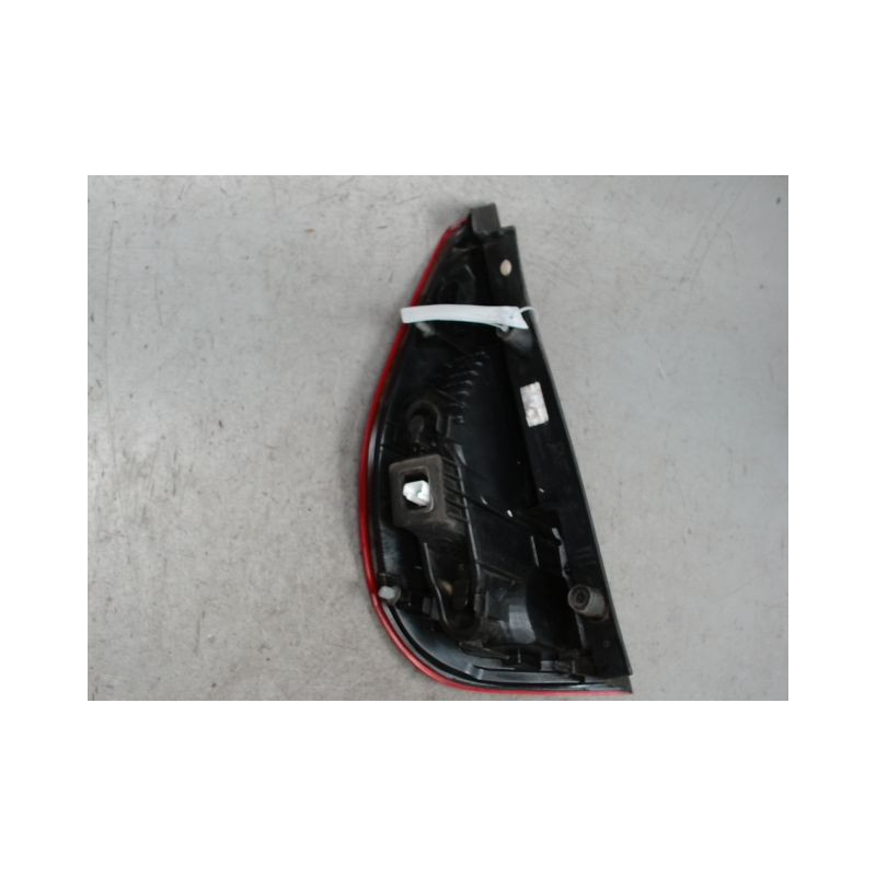 FEU ARRIERE DROIT RENAULT MEGANE