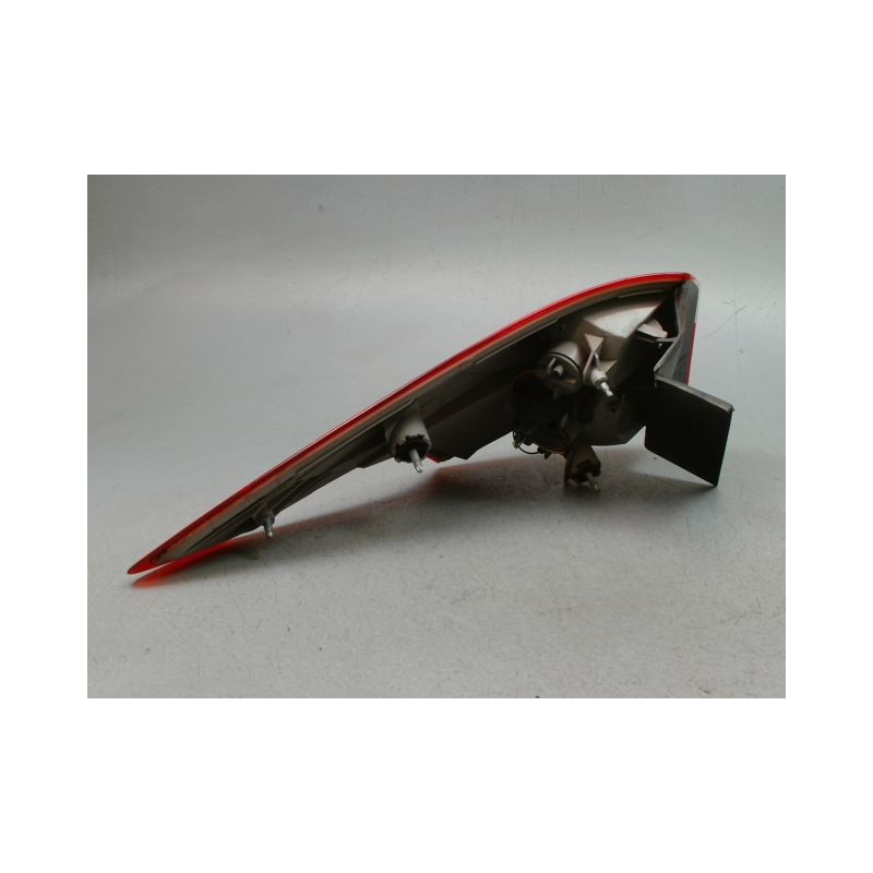 FEU ARRIERE DROIT FORD FOCUS BREAK 2005-