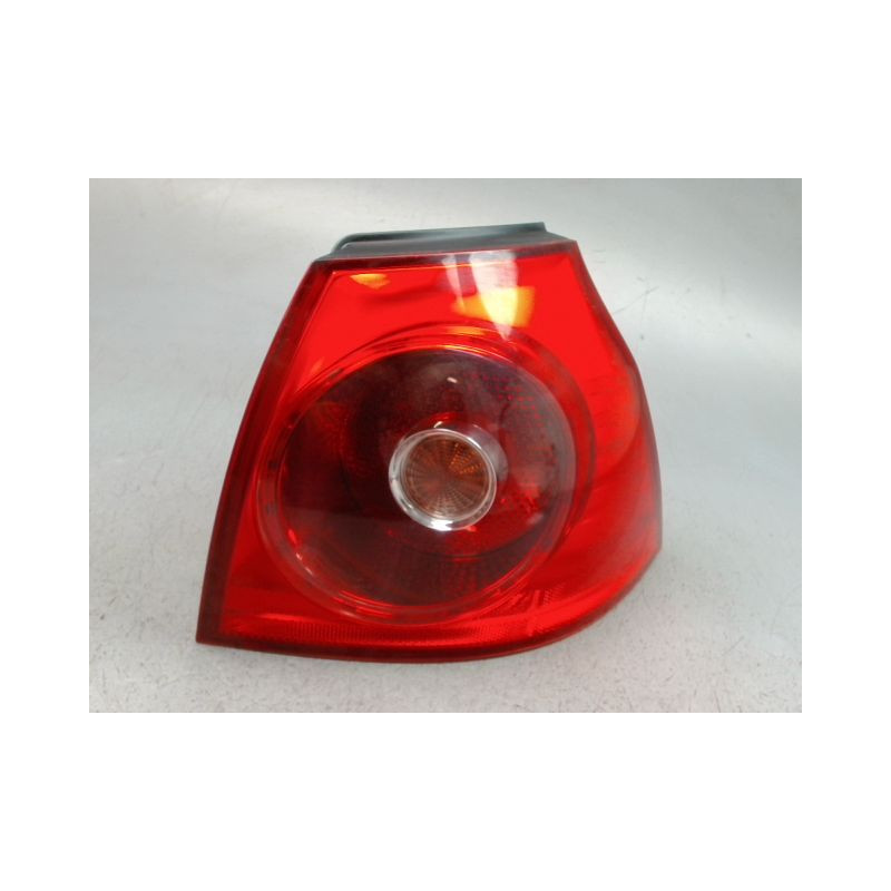 FEU ARRIERE DROIT VOLKSWAGEN GOLF V (1K) 2003-2008