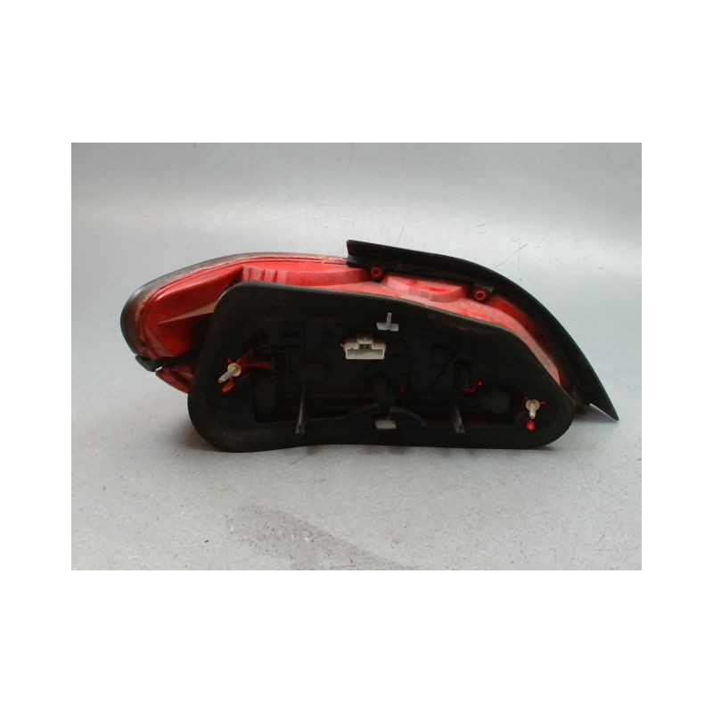 FEU ARRIERE DROIT PEUGEOT 406 BERL. Phase 2 1999-2004