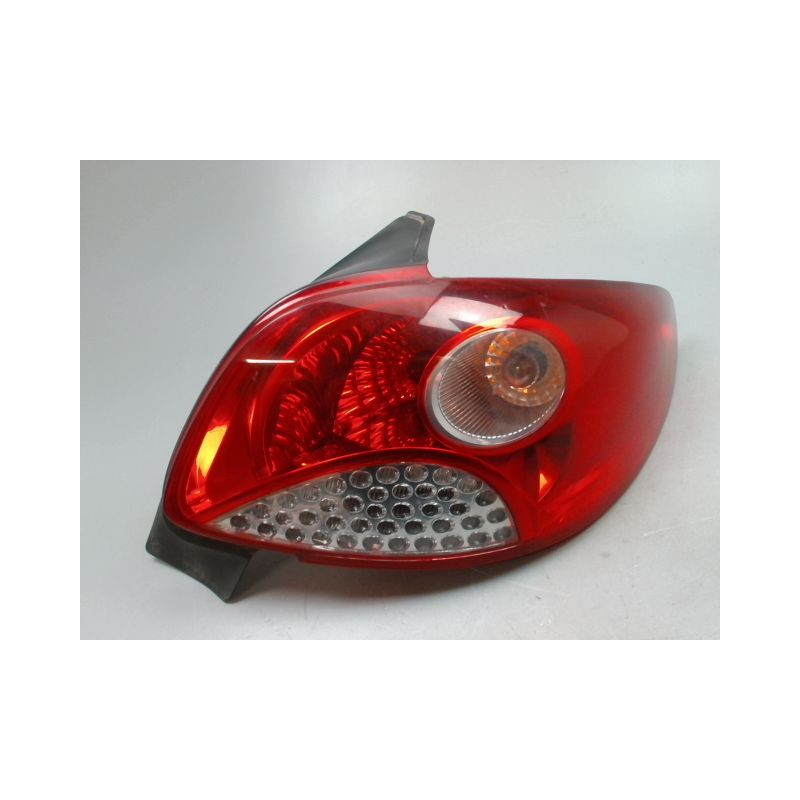 FEU ARRIERE DROIT PEUGEOT 206 + 2009-2013