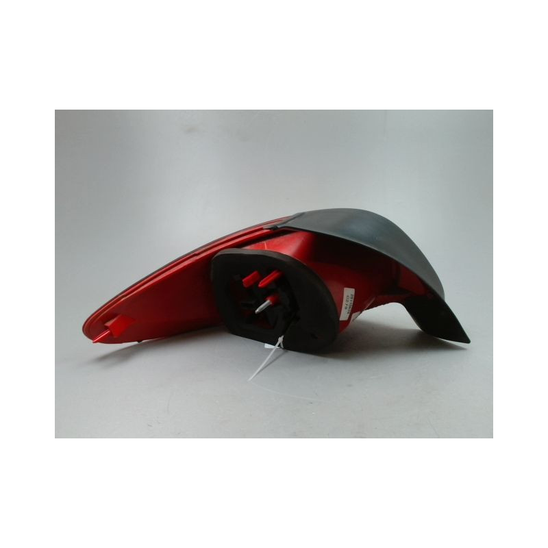 FEU ARRIERE DROIT PEUGEOT 206 + 2009-2013