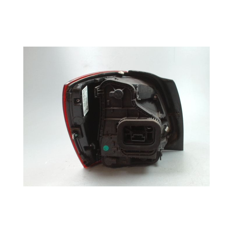 FEU ARRIERE DROIT VOLKSWAGEN POLO V Phase 1 (6R) 2009-2014