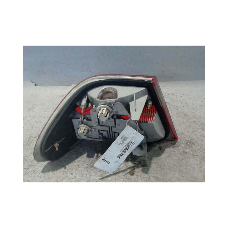 FEU ARRIERE DROIT MERCEDES E220