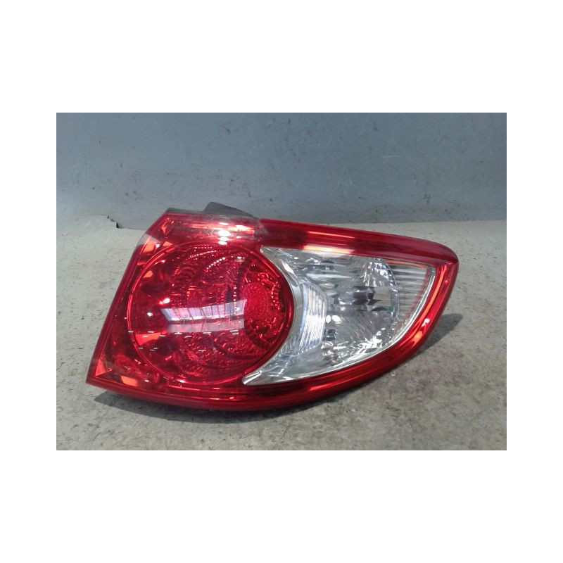 FEU ARRIERE DROIT HYUNDAI SANTAFE