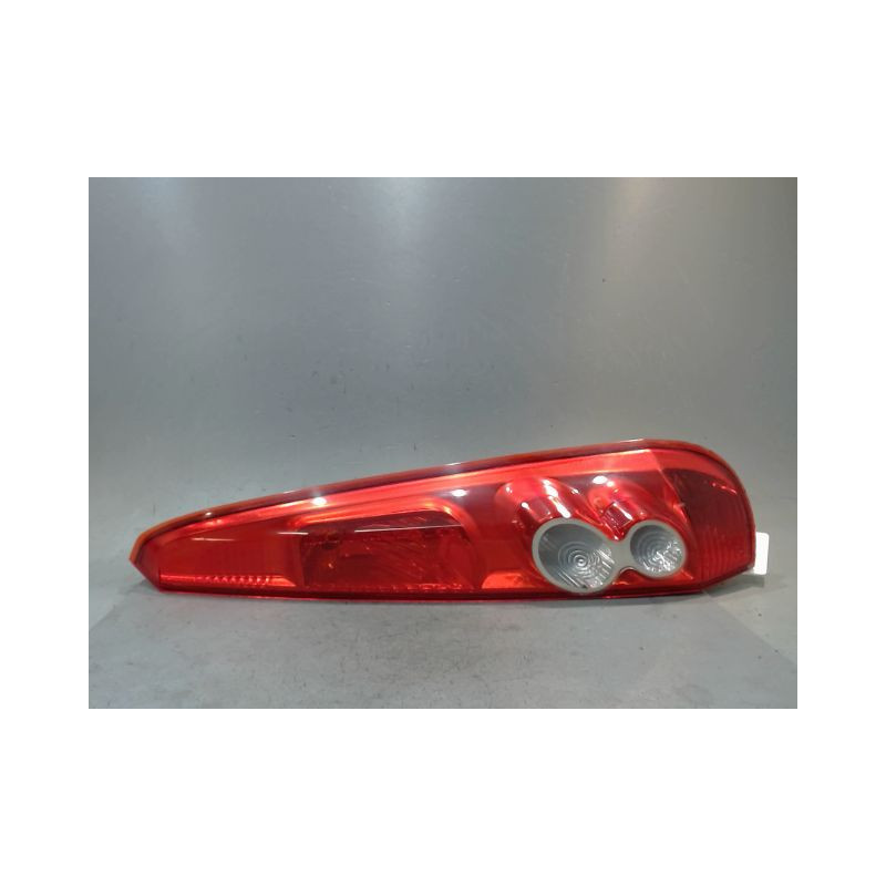 FEU ARRIERE DROIT FORD FIESTA