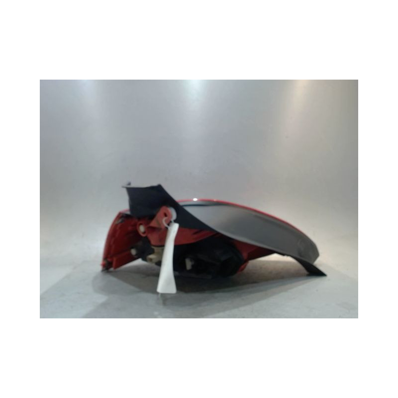 FEU ARRIERE DROIT RENAULT MEGANE