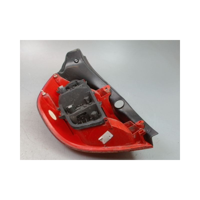 FEU ARRIERE DROIT RENAULT CLIO III Phase 1 2005-2009