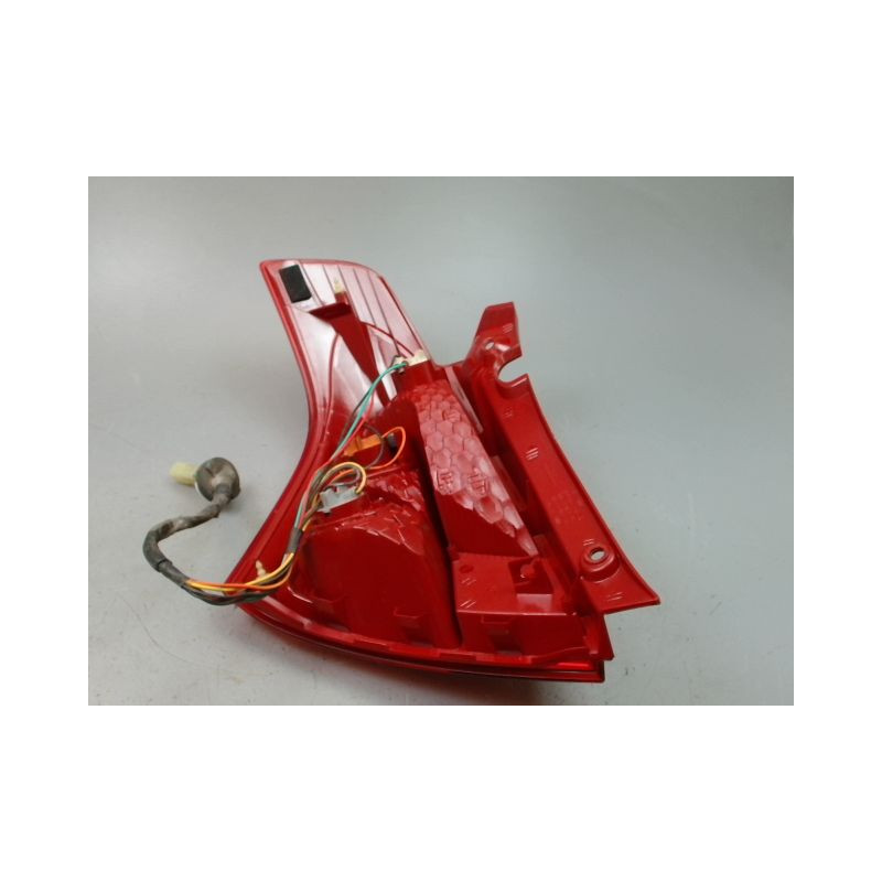 FEU ARRIERE DROIT SUZUKI SWIFT III 2005-2011