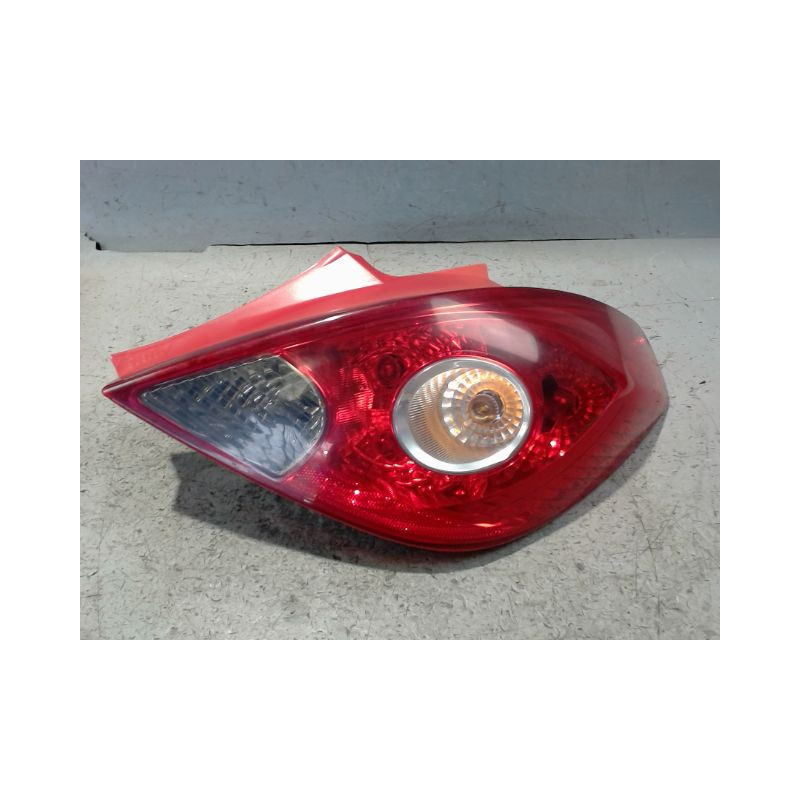 FEU ARRIERE DROIT OPEL CORSA 06-09