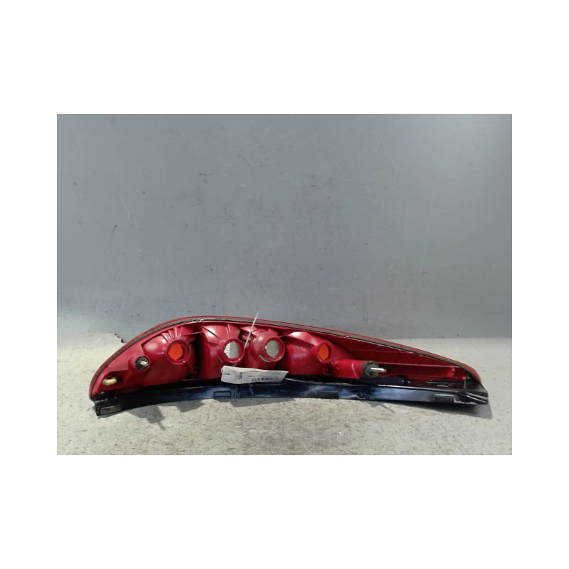 FEU ARRIERE DROIT FORD MONDEO 2000-2007