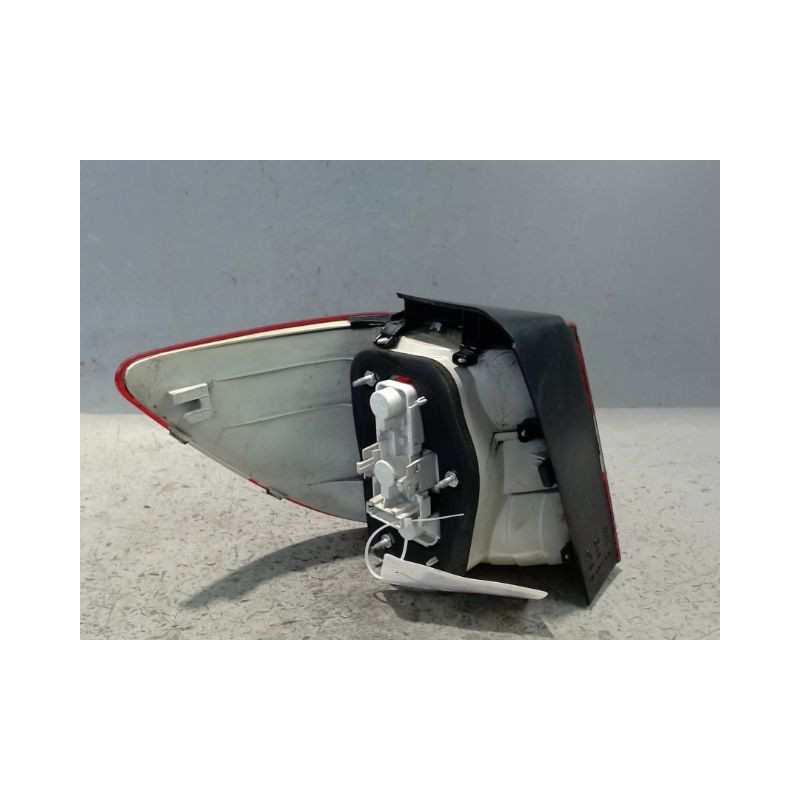 FEU ARRIERE DROIT MERCEDES CLASSE B 2008-