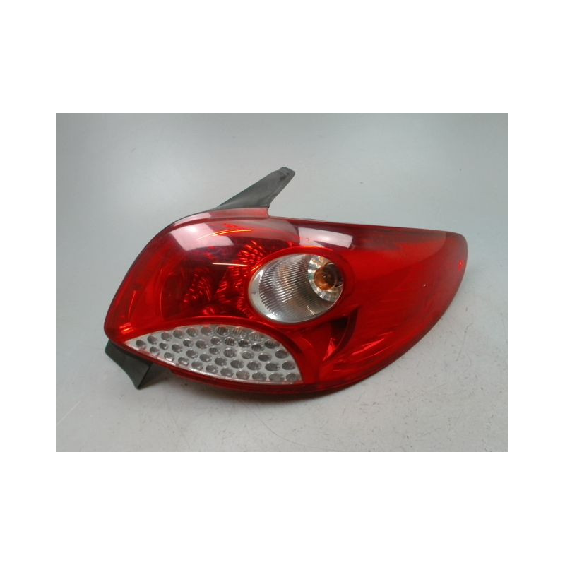 FEU ARRIERE DROIT PEUGEOT 206 + 2009-2013