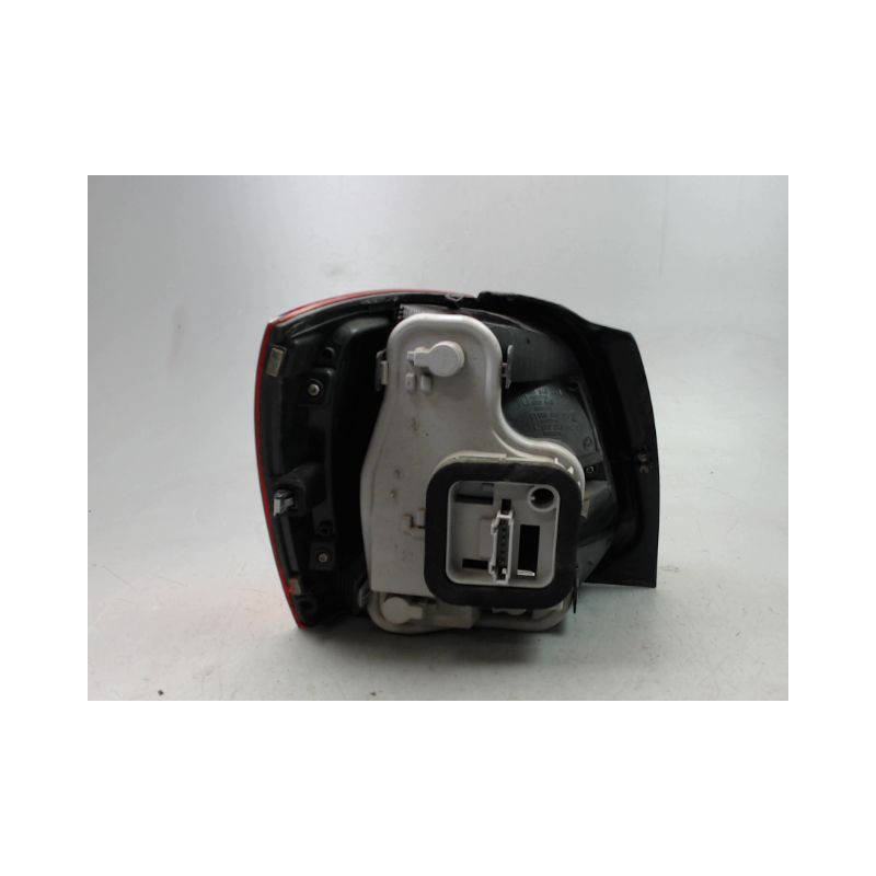 FEU ARRIERE DROIT VOLKSWAGEN POLO V Phase 1 (6R) 2009-2014