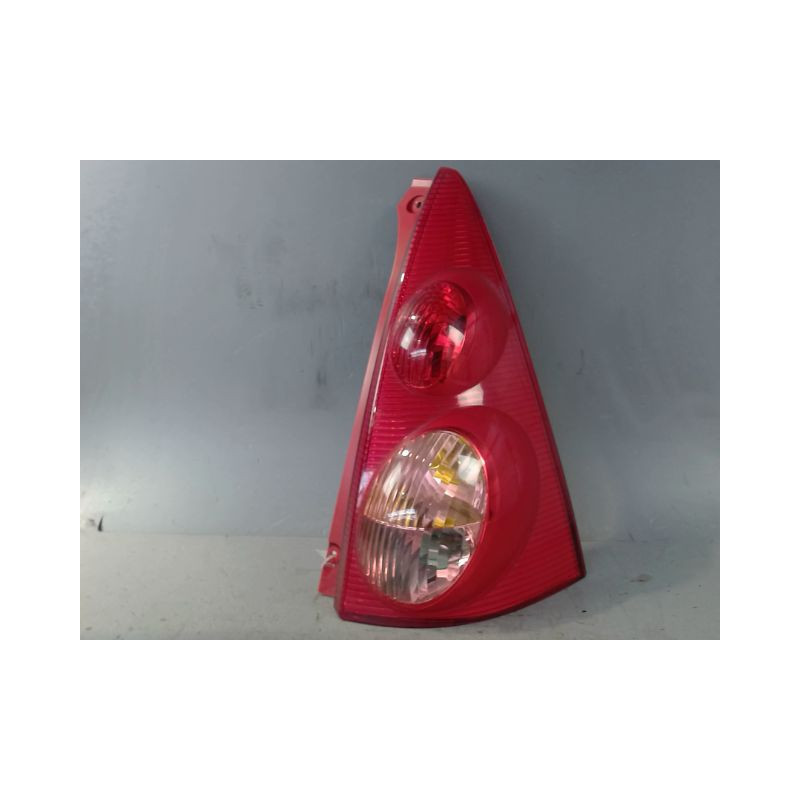 FEU ARRIERE DROIT PEUGEOT 107 5P
