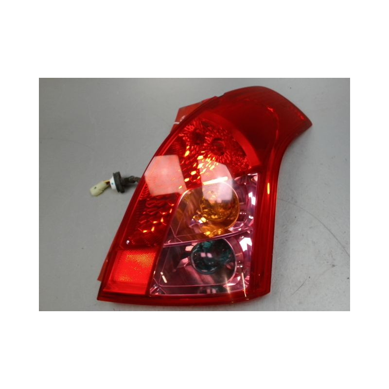 FEU ARRIERE DROIT SUZUKI SWIFT 3P
