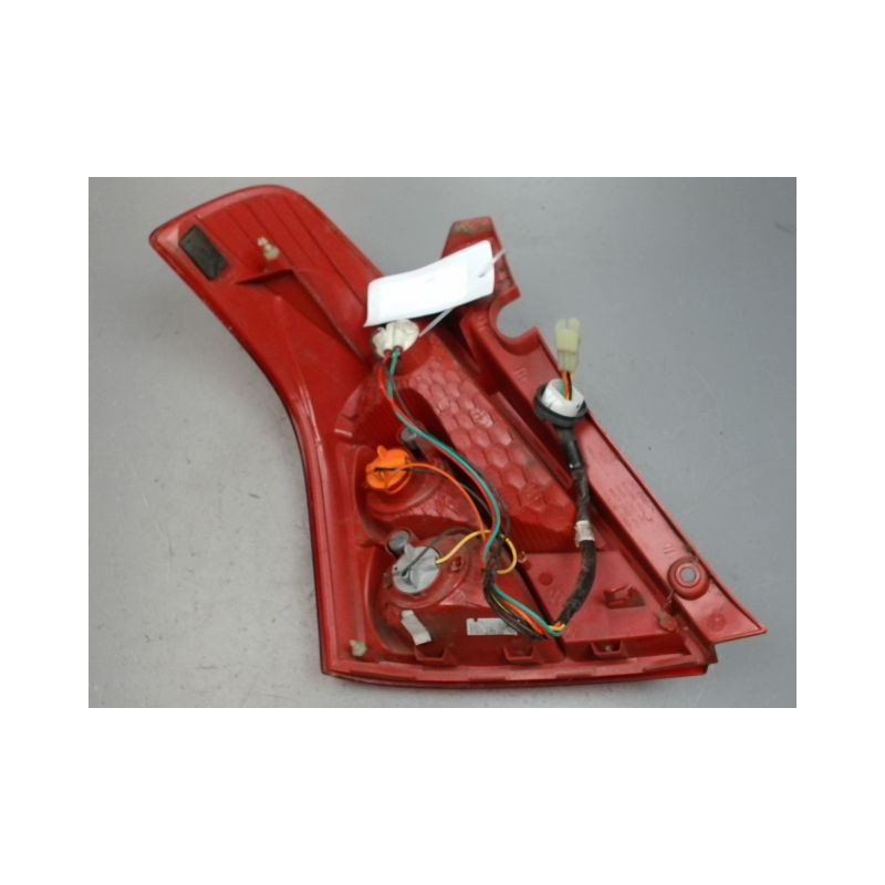 FEU ARRIERE DROIT SUZUKI SWIFT 3P