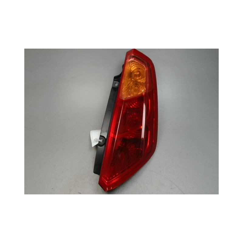 FEU ARRIERE DROIT FIAT GRANDE PUNTO 2005-