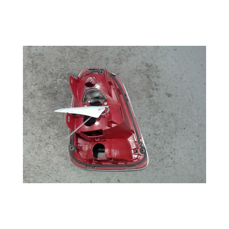 FEU ARRIERE DROIT MINI MINI 2006-