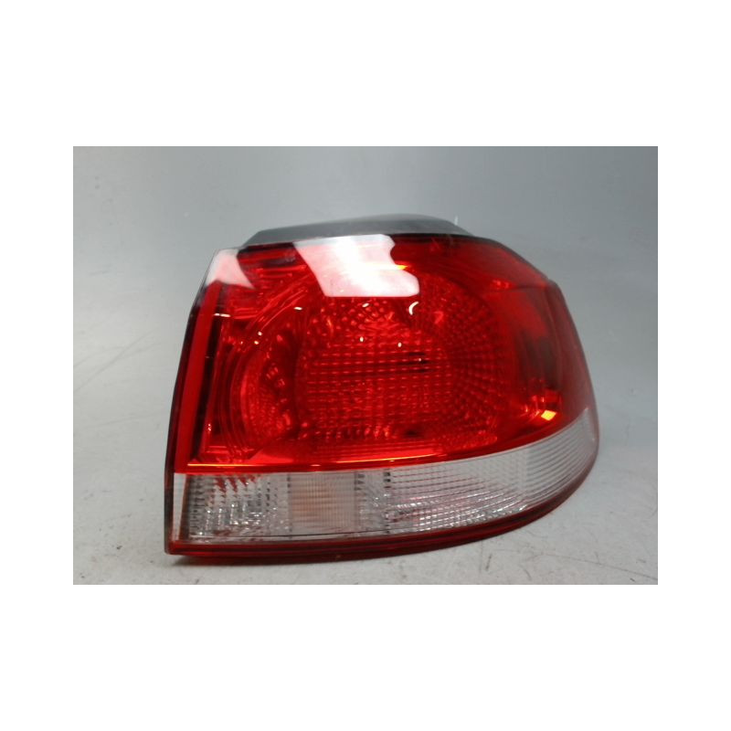 FEU ARRIERE DROIT VOLKSWAGEN GOLF VI 2008-