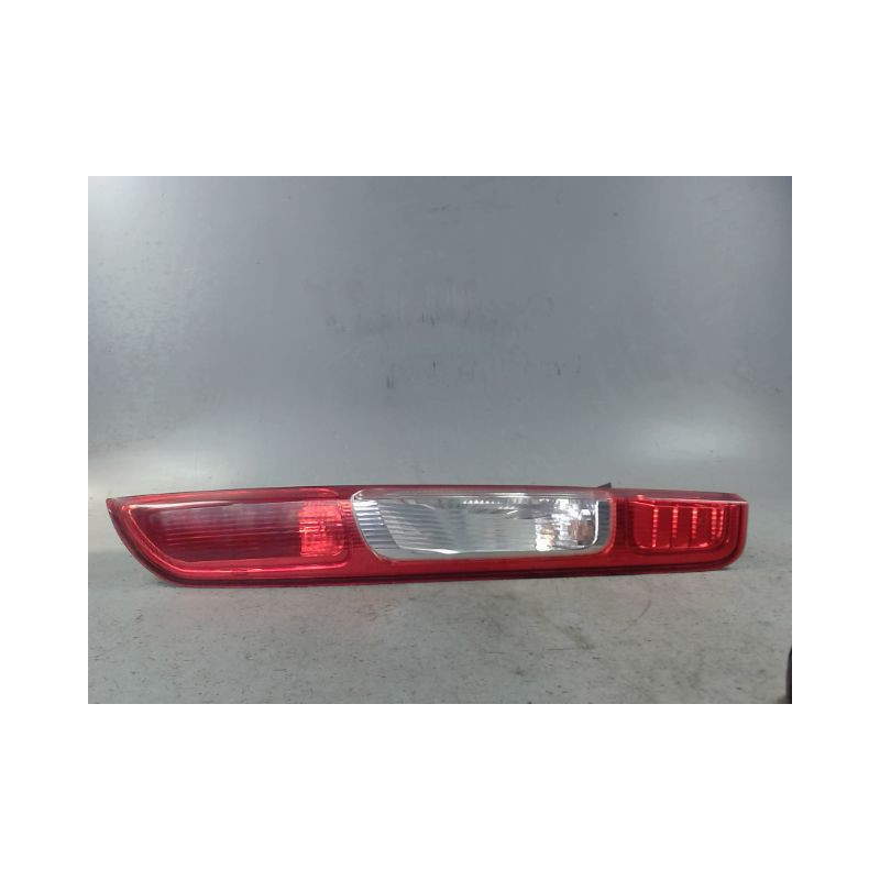 FEU ARRIERE DROIT FORD FOCUS COUPE 04-07