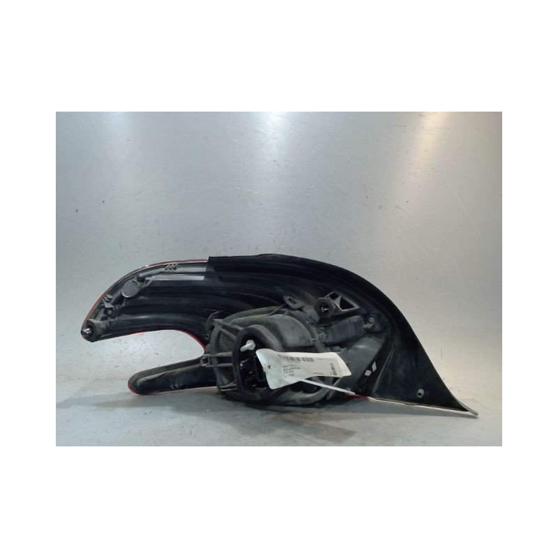 FEU ARRIERE DROIT PEUGEOT 208