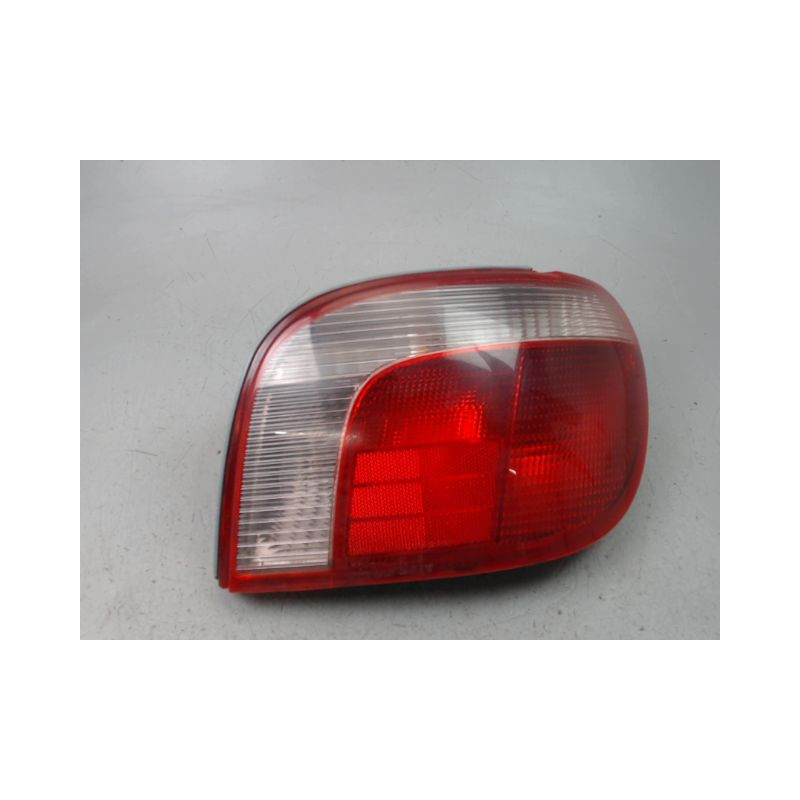 FEU ARRIERE DROIT TOYOTA YARIS I Phase 1 1999-2003