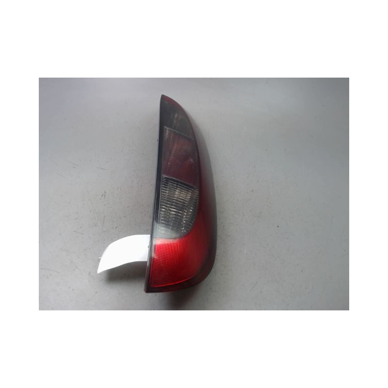 FEU ARRIERE DROIT OPEL CORSA III Phase 1 (C) 2000-2003