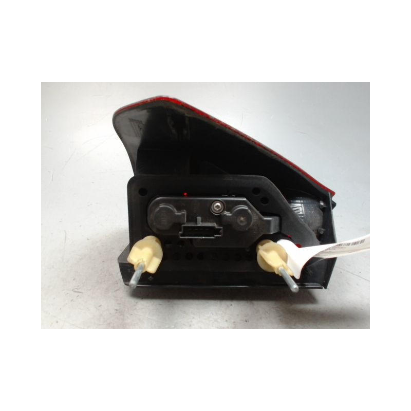 FEU ARRIERE DROIT FORD GALAXY 2006-