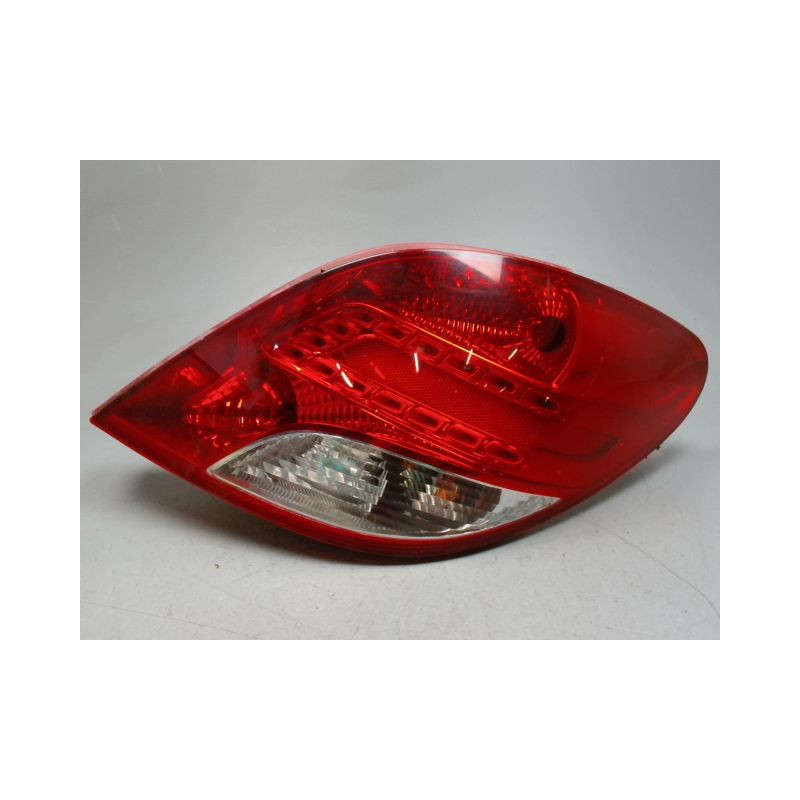 FEU ARRIERE DROIT PEUGEOT 207 5P