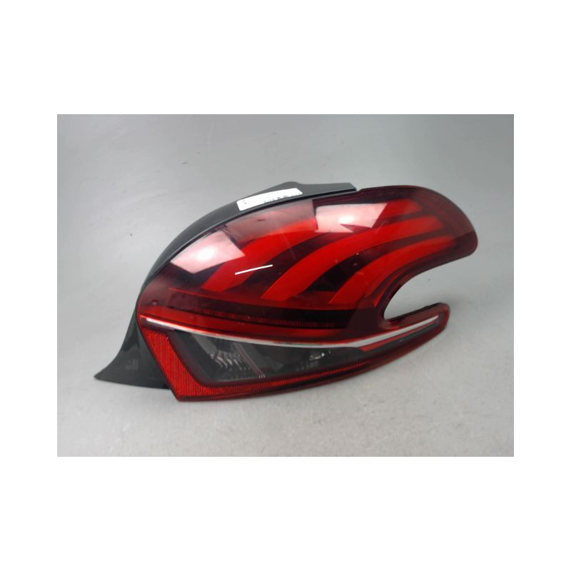 FEU ARRIERE DROIT PEUGEOT 208 2012-...