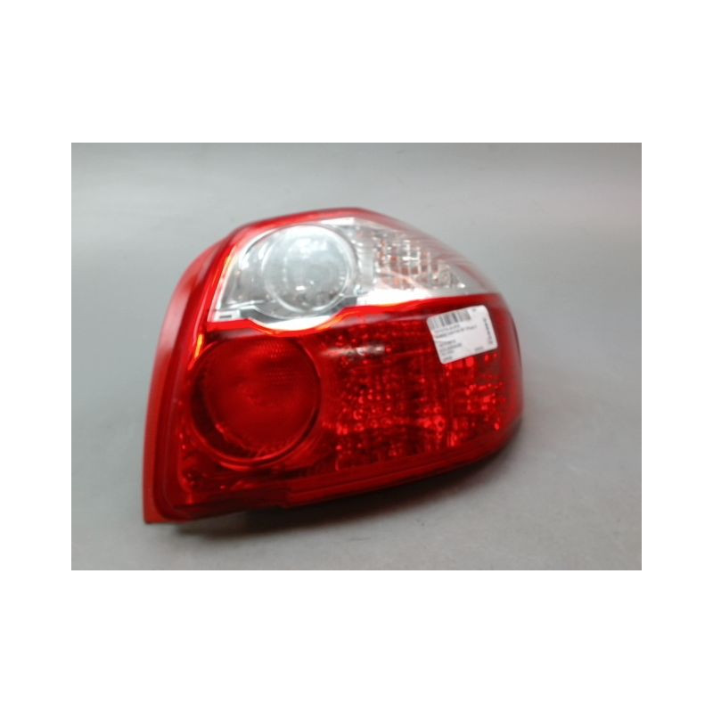 FEU ARRIERE DROIT TOYOTA AURIS I Phase 2 2010-2012