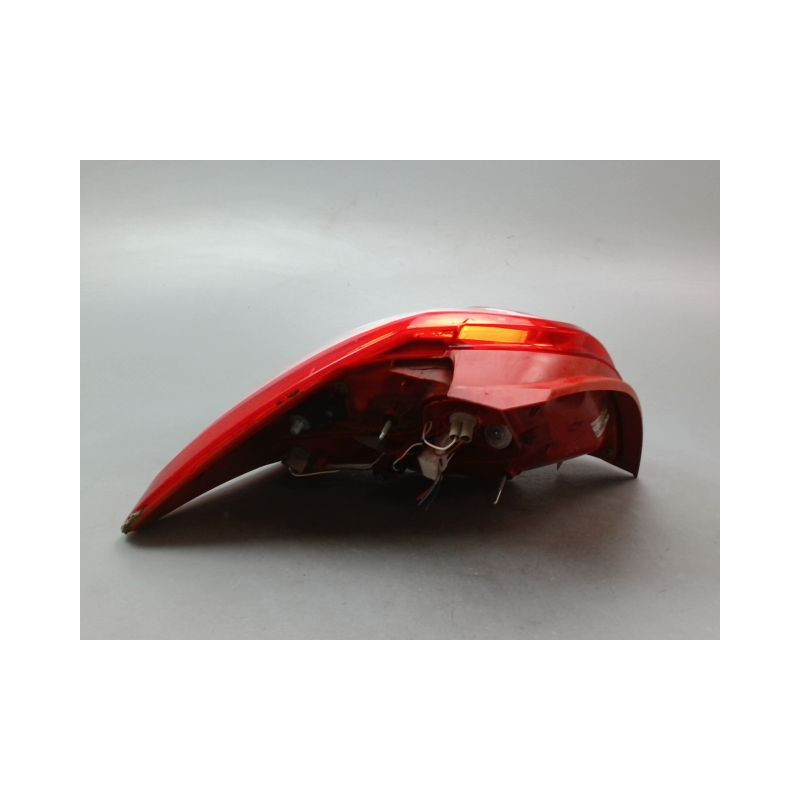 FEU ARRIERE DROIT TOYOTA AURIS I Phase 2 2010-2012