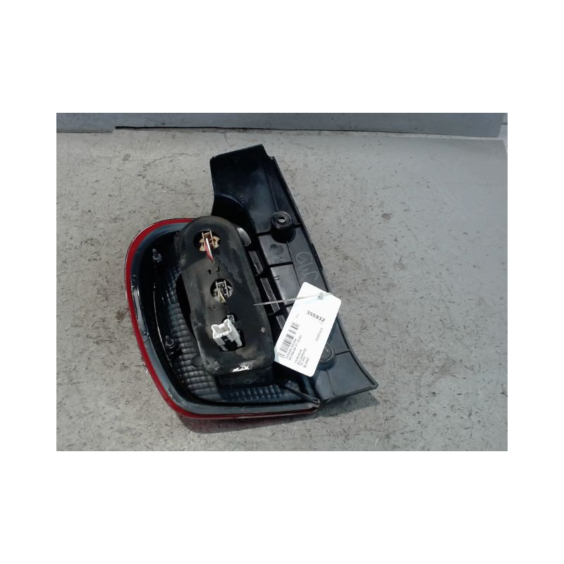 FEU ARRIERE DROIT NISSAN MICRA 2009-
