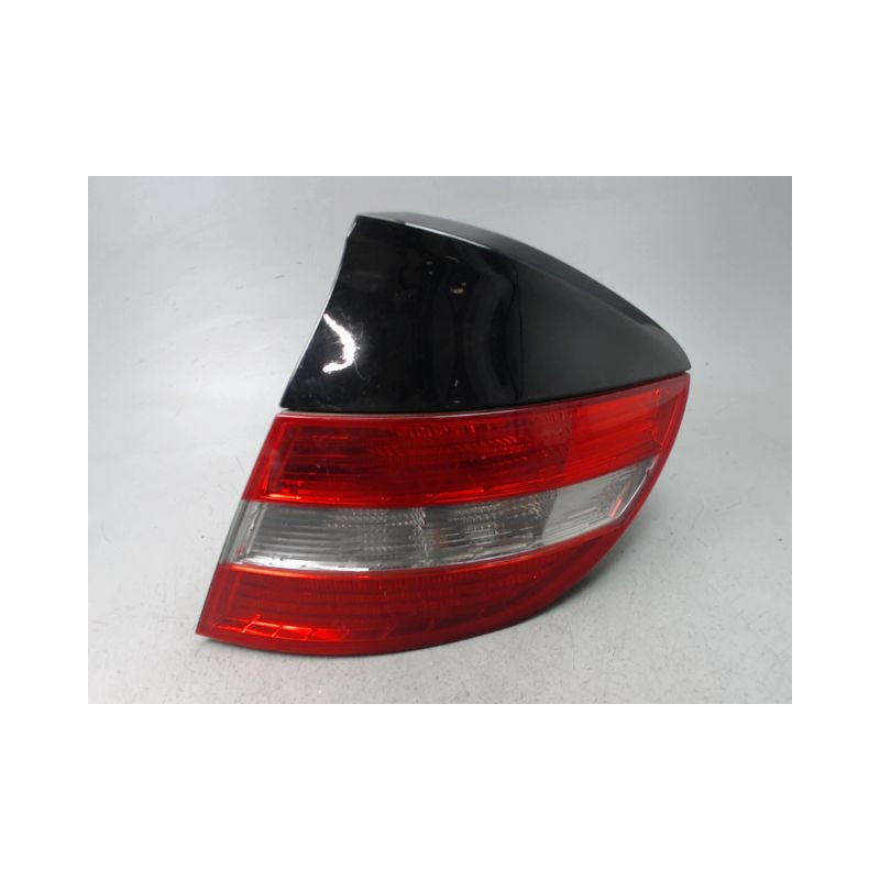 FEU ARRIERE DROIT MERCEDES CLASSE C COUPE SPORT 2004-