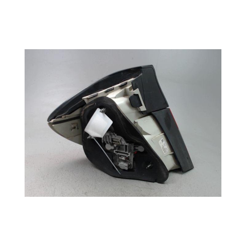 FEU ARRIERE DROIT MERCEDES CLASSE C COUPE SPORT 2004-
