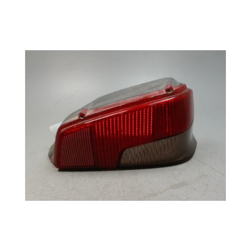 FEU ARRIERE DROIT PEUGEOT 106 92-96