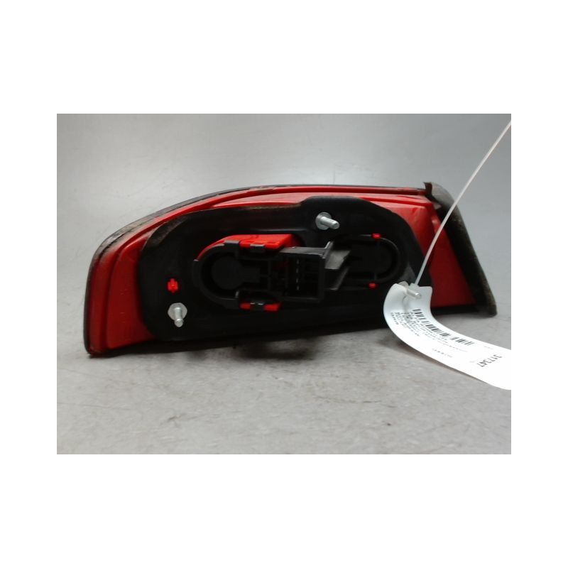 FEU ARRIERE DROIT ALFA ROMEO 159 SPORTWAGON