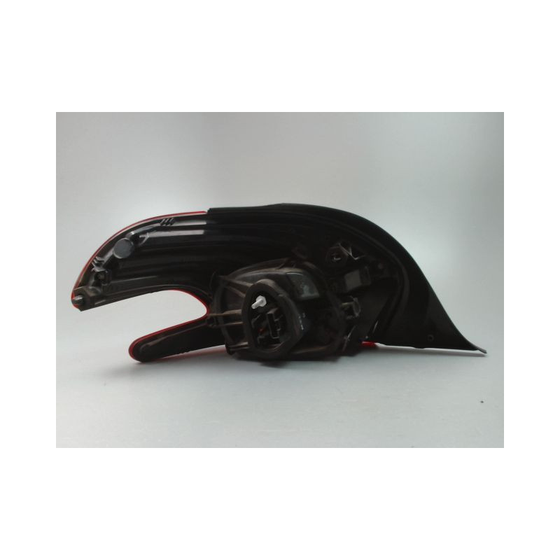 FEU ARRIERE DROIT PEUGEOT 208 Phase 1 2012-...