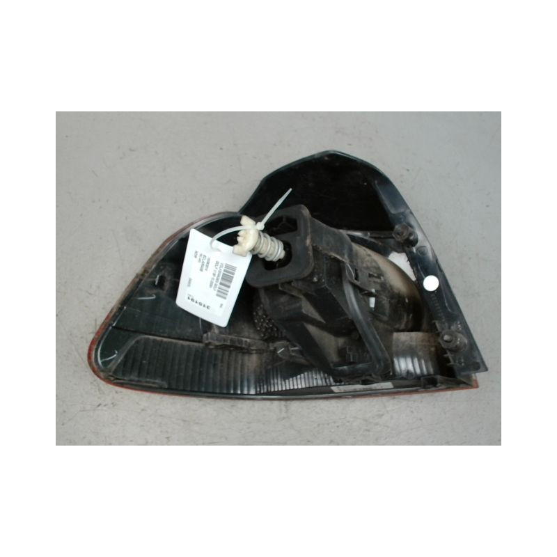 FEU ARRIERE DROIT VOLKSWAGEN GOLF VI 2008-