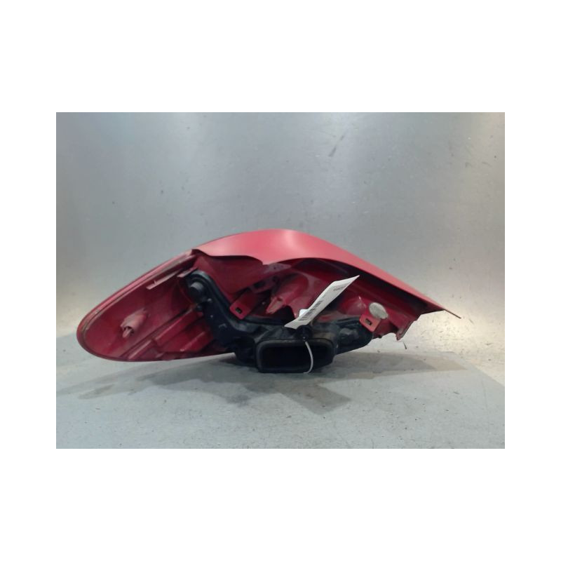 FEU ARRIERE DROIT PEUGEOT 207