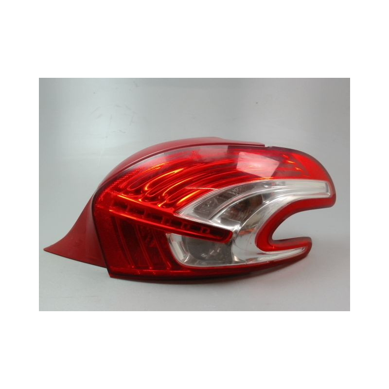 FEU ARRIERE DROIT PEUGEOT 208 Phase 1 2012-...