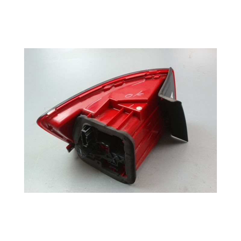 FEU ARRIERE DROIT VOLKSWAGEN JETTA 2005-