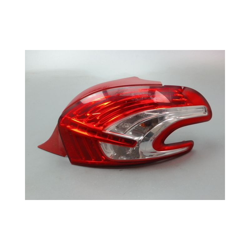 FEU ARRIERE DROIT PEUGEOT 208 Phase 1 2012-...