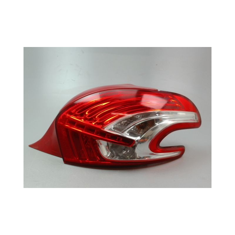 FEU ARRIERE DROIT PEUGEOT 208 Phase 1 2012-...